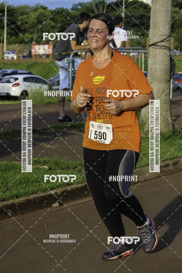 Buy your photos of the event1 Beer Run Expo guas on Fotop