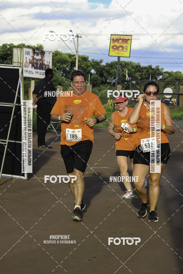 Buy your photos of the event1 Beer Run Expo guas on Fotop