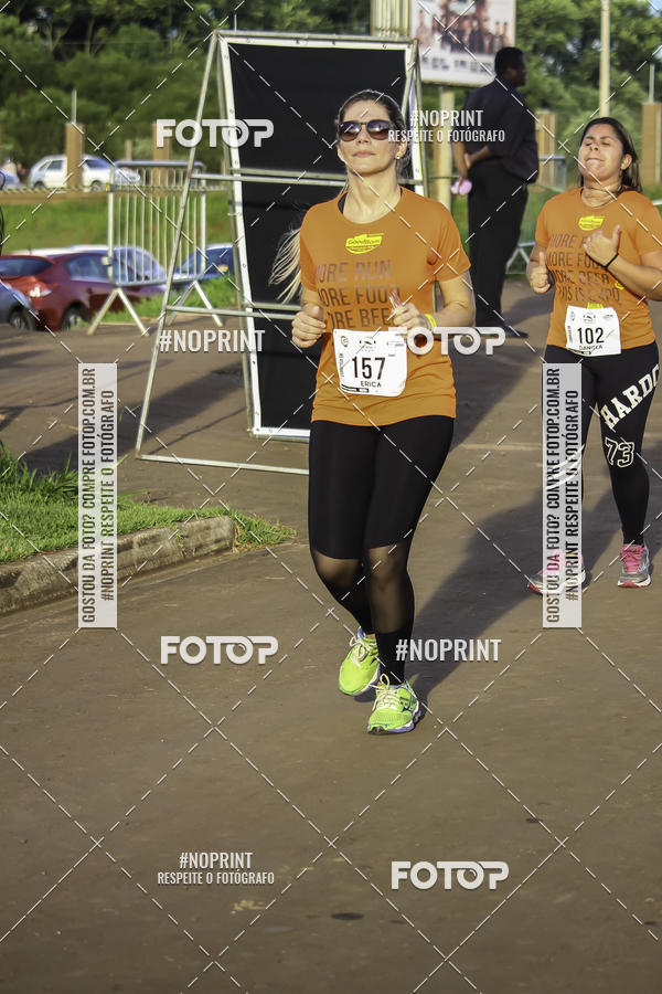 Buy your photos of the event1 Beer Run Expo guas on Fotop