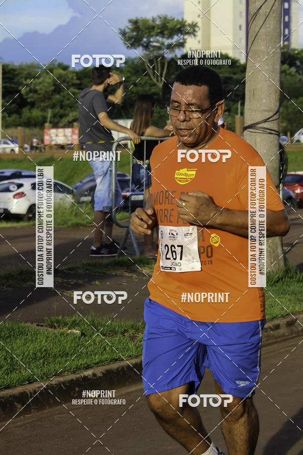 Buy your photos of the event1 Beer Run Expo guas on Fotop