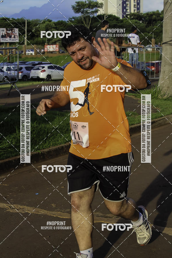 Buy your photos of the event1 Beer Run Expo guas on Fotop