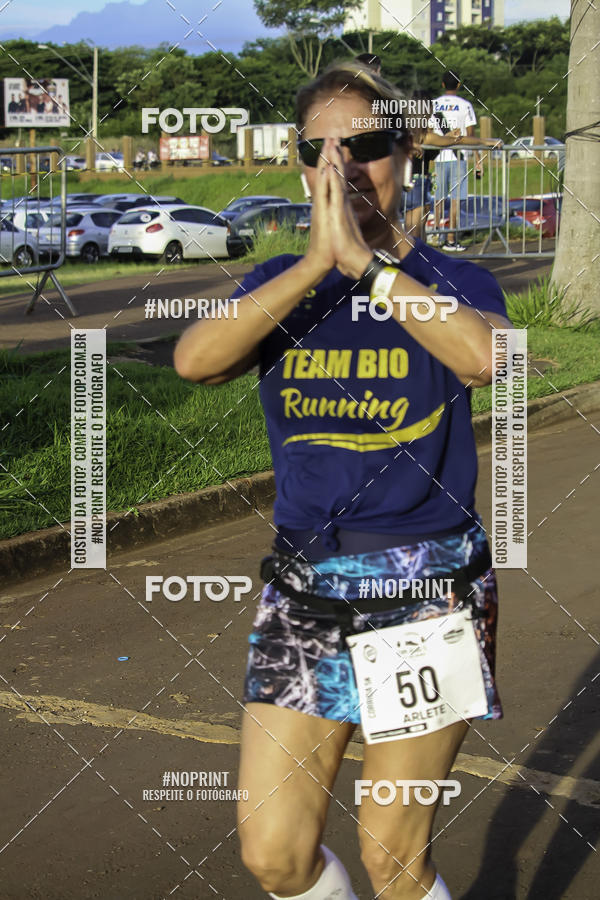 Buy your photos of the event1 Beer Run Expo guas on Fotop