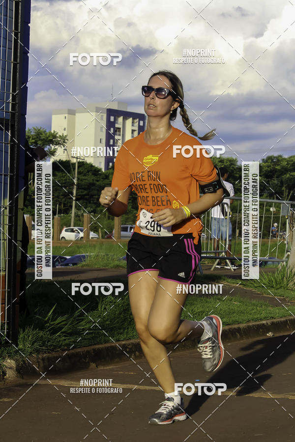 Buy your photos of the event1 Beer Run Expo guas on Fotop