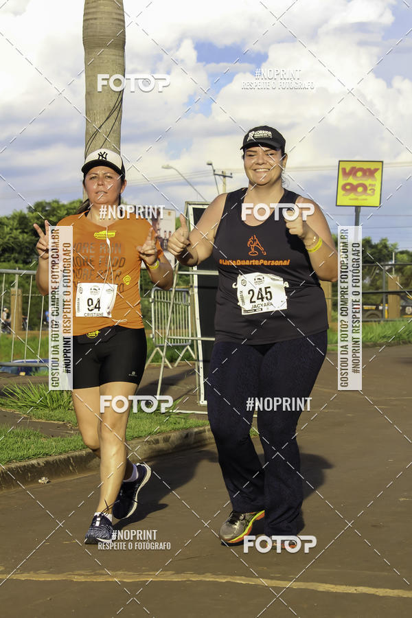 Buy your photos of the event1 Beer Run Expo guas on Fotop