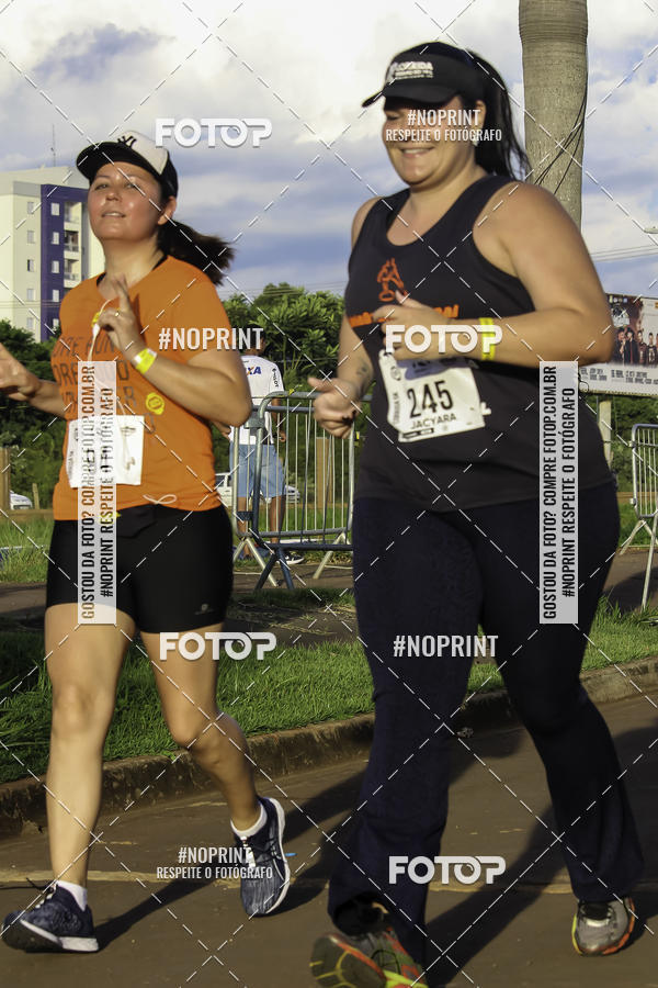 Buy your photos of the event1 Beer Run Expo guas on Fotop
