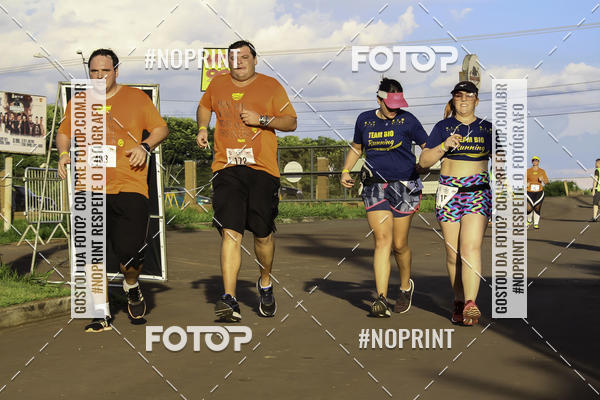Buy your photos of the event1 Beer Run Expo guas on Fotop