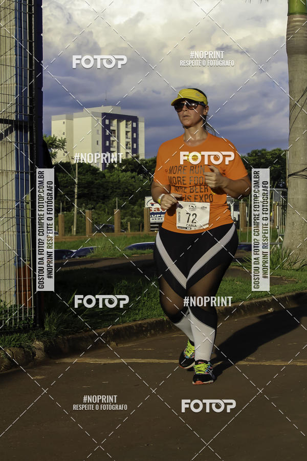 Buy your photos of the event1 Beer Run Expo guas on Fotop