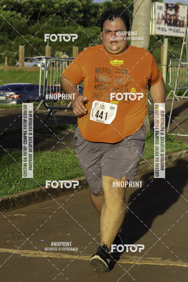 Buy your photos of the event1 Beer Run Expo guas on Fotop