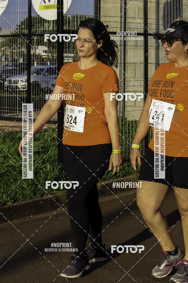 Buy your photos of the event1 Beer Run Expo guas on Fotop
