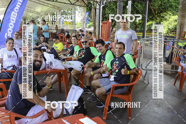 Buy your photos of the event1 Beer Run Expo guas on Fotop