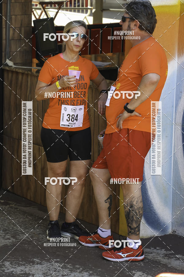 Buy your photos of the event1 Beer Run Expo guas on Fotop