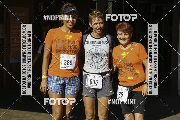 Buy your photos of the event1 Beer Run Expo guas on Fotop