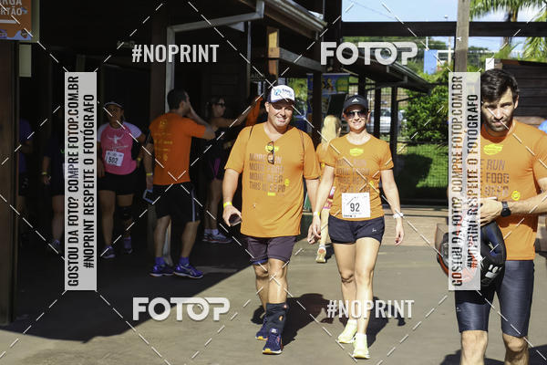 Buy your photos of the event1 Beer Run Expo guas on Fotop