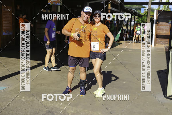 Buy your photos of the event1 Beer Run Expo guas on Fotop