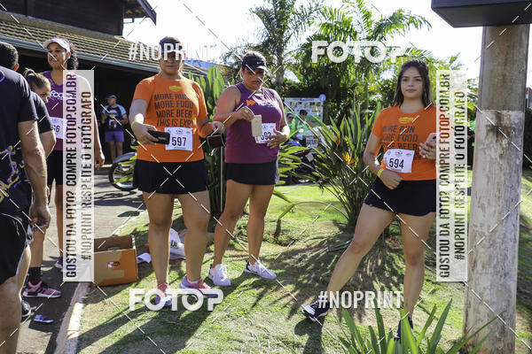 Buy your photos of the event1 Beer Run Expo guas on Fotop