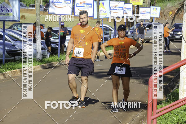Buy your photos of the event1 Beer Run Expo guas on Fotop