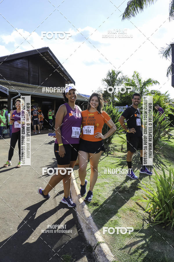 Buy your photos of the event1 Beer Run Expo guas on Fotop