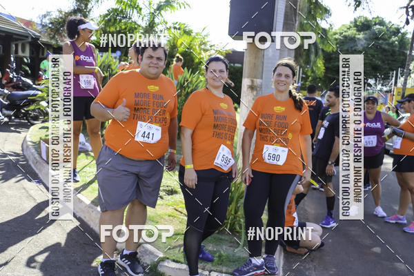 Buy your photos of the event1 Beer Run Expo guas on Fotop