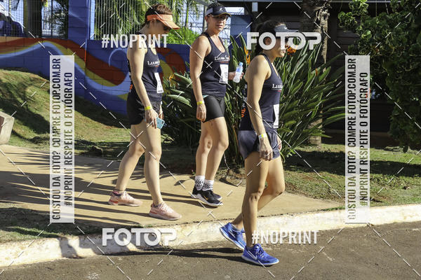 Buy your photos of the event1 Beer Run Expo guas on Fotop
