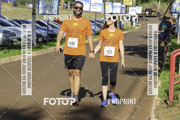 Buy your photos of the event1 Beer Run Expo guas on Fotop