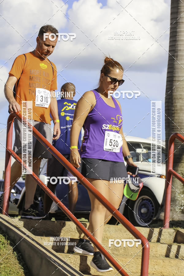 Buy your photos of the event1 Beer Run Expo guas on Fotop