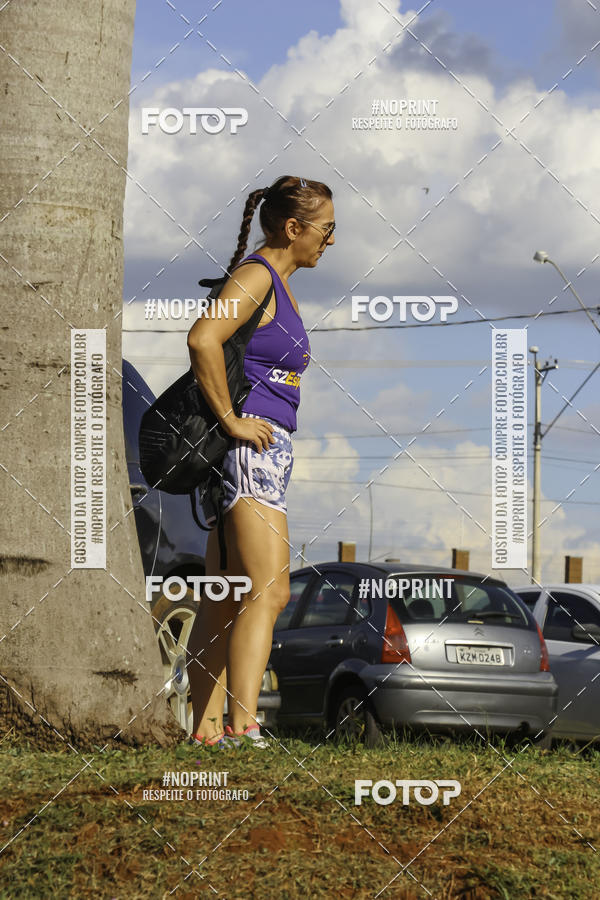 Buy your photos of the event1 Beer Run Expo guas on Fotop