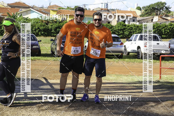 Buy your photos of the event1 Beer Run Expo guas on Fotop