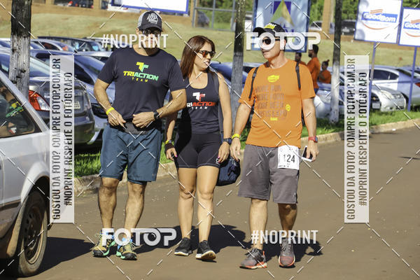 Buy your photos of the event1 Beer Run Expo guas on Fotop