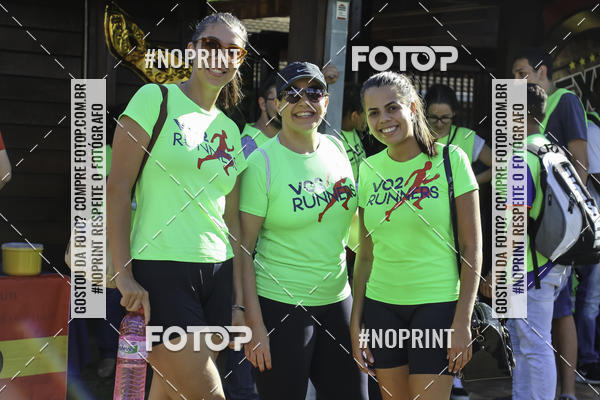 Buy your photos of the event1 Beer Run Expo guas on Fotop
