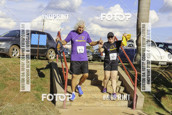 Buy your photos of the event1 Beer Run Expo guas on Fotop