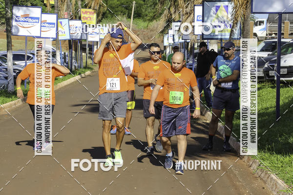Buy your photos of the event1 Beer Run Expo guas on Fotop