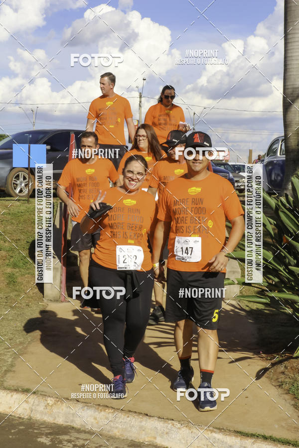 Buy your photos of the event1� Beer Run Expo �guas on Fotop