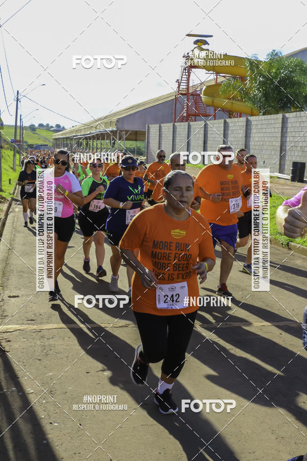 Buy your photos of the event1� Beer Run Expo �guas on Fotop