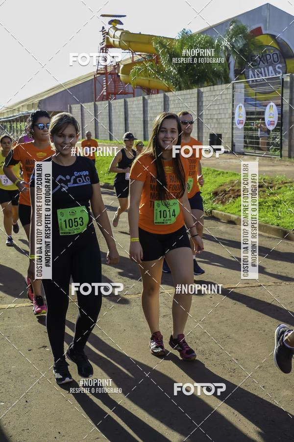 Buy your photos of the event1� Beer Run Expo �guas on Fotop