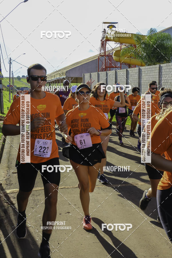 Buy your photos of the event1� Beer Run Expo �guas on Fotop
