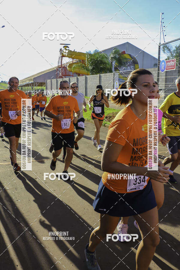 Buy your photos of the event1� Beer Run Expo �guas on Fotop