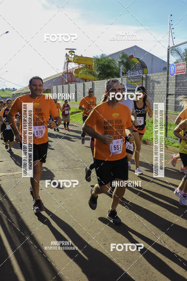 Buy your photos of the event1� Beer Run Expo �guas on Fotop