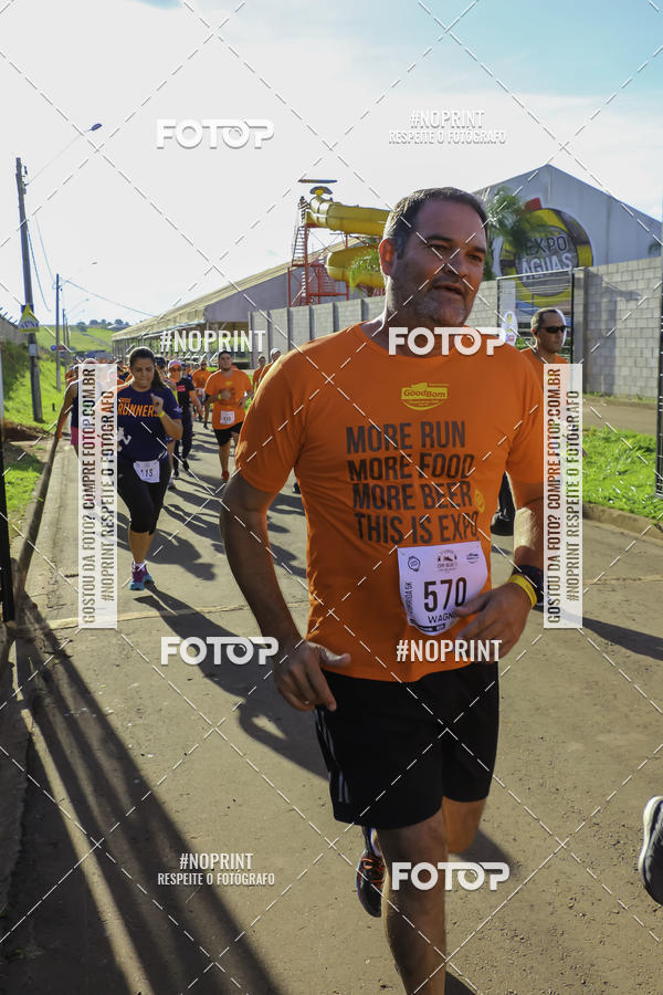 Buy your photos of the event1� Beer Run Expo �guas on Fotop