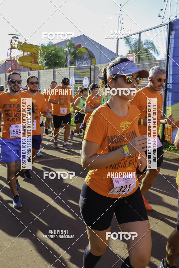 Buy your photos of the event1� Beer Run Expo �guas on Fotop