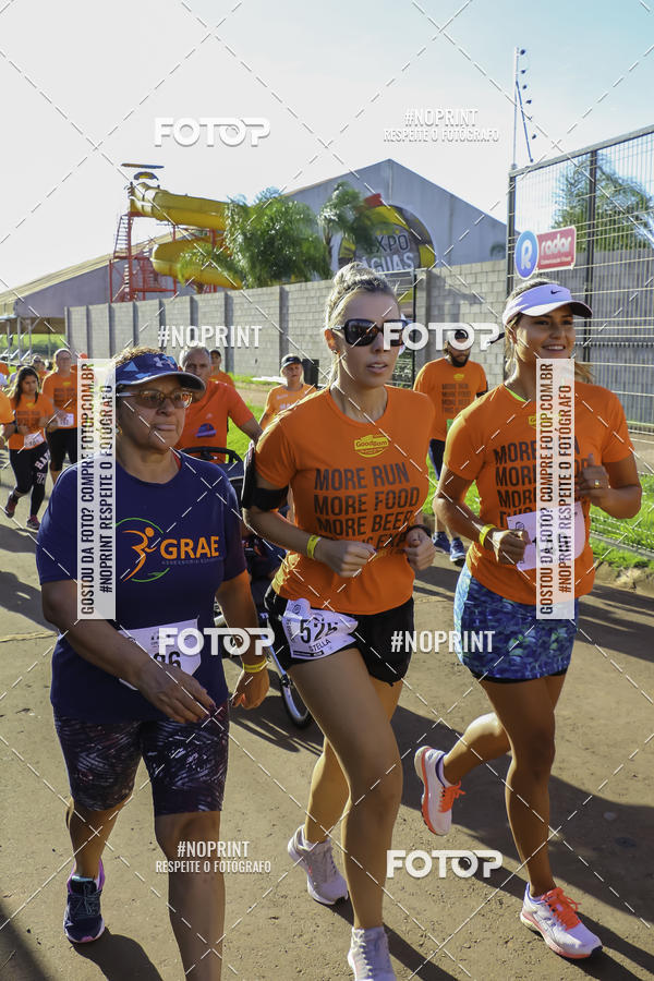 Buy your photos of the event1� Beer Run Expo �guas on Fotop