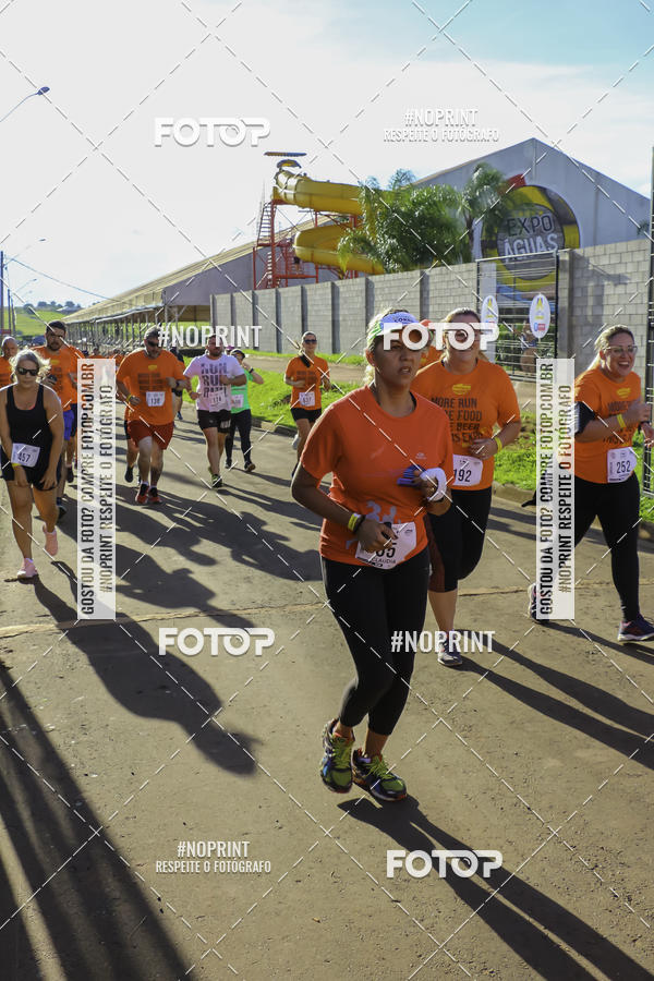 Buy your photos of the event1� Beer Run Expo �guas on Fotop