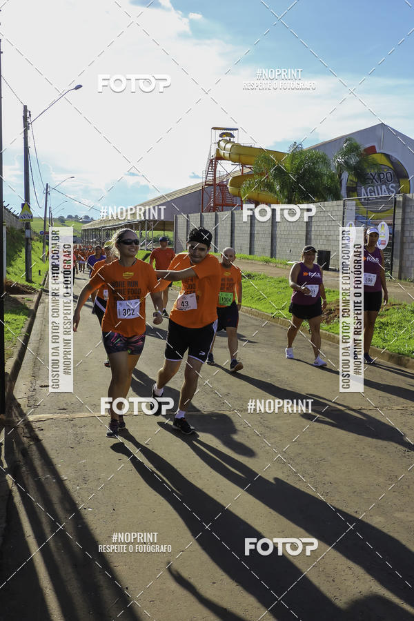 Buy your photos of the event1� Beer Run Expo �guas on Fotop