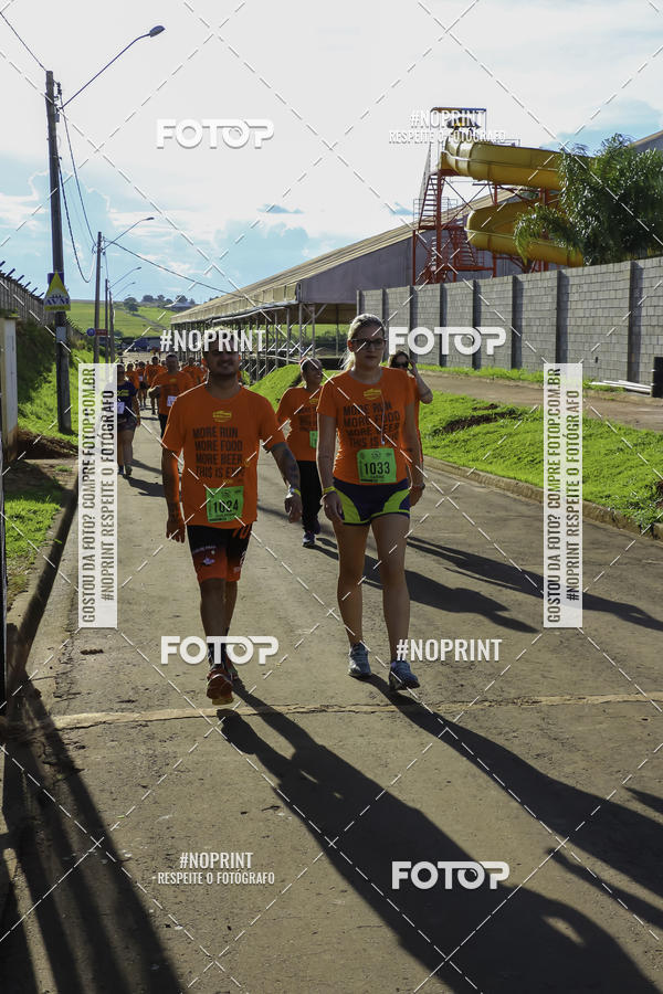 Buy your photos of the event1� Beer Run Expo �guas on Fotop