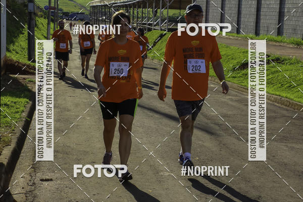 Buy your photos of the event1� Beer Run Expo �guas on Fotop