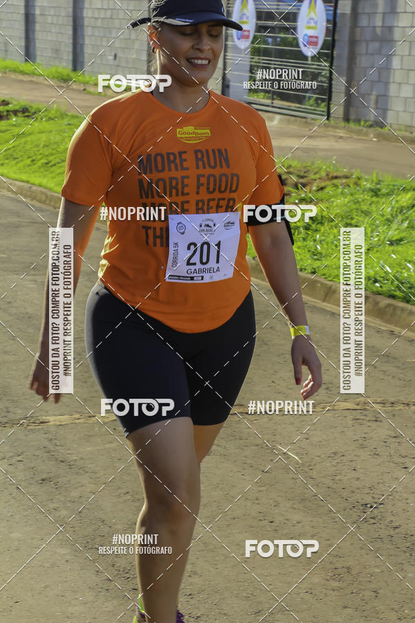 Buy your photos of the event1� Beer Run Expo �guas on Fotop