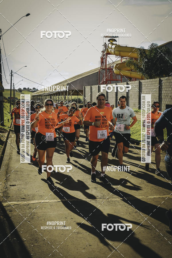 Buy your photos of the event1� Beer Run Expo �guas on Fotop