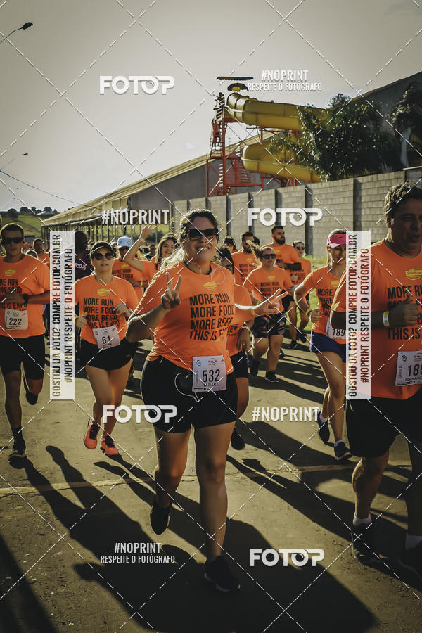 Buy your photos of the event1� Beer Run Expo �guas on Fotop