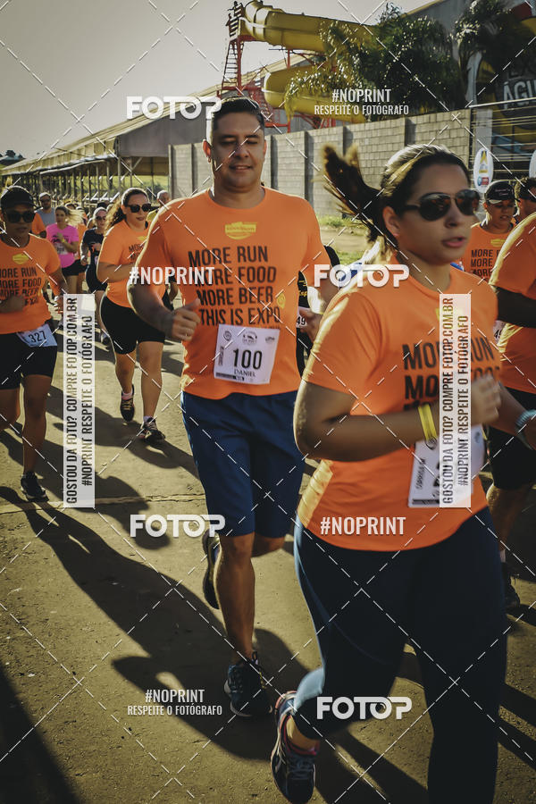 Buy your photos of the event1� Beer Run Expo �guas on Fotop