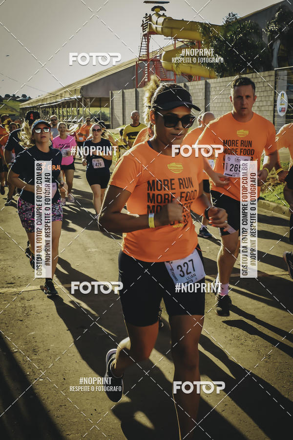 Buy your photos of the event1� Beer Run Expo �guas on Fotop