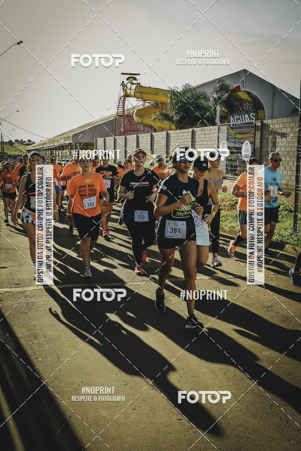 Buy your photos of the event1� Beer Run Expo �guas on Fotop
